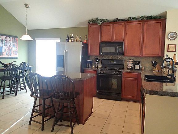 3rd image of 21826 Field Green Dr