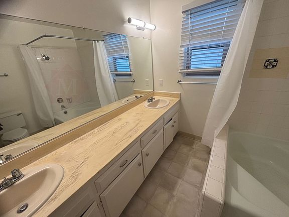4th image of 431 Ellwood Beach Dr #7