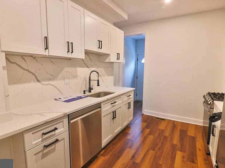 3705 Gough St — Photo 4