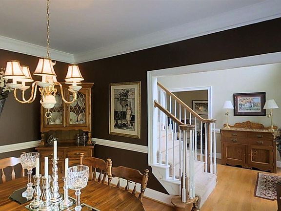 5th image of 26 Lafoy Dr