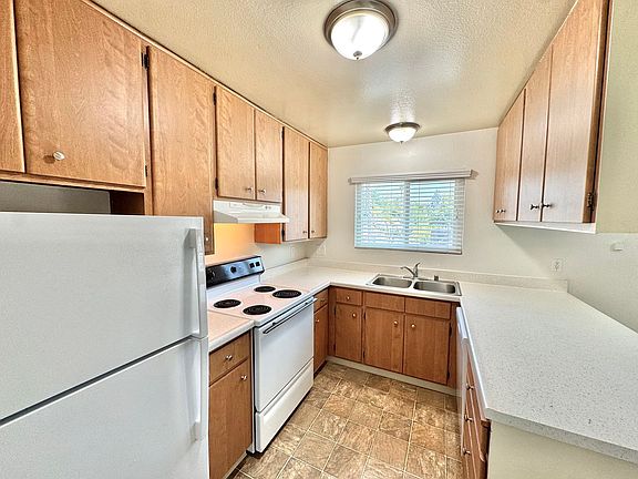 3rd image of 2265 Needham Rd APT 26