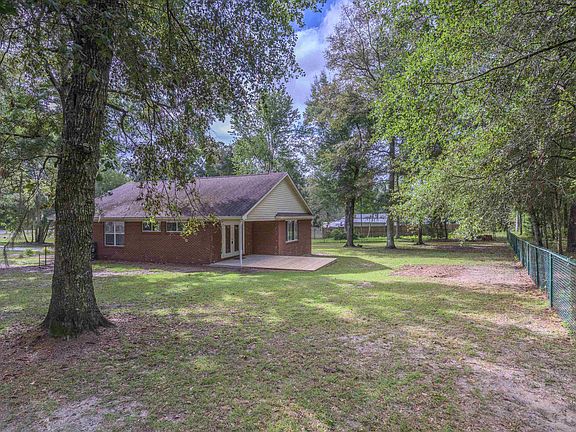 4th image of 8 Birch Ct