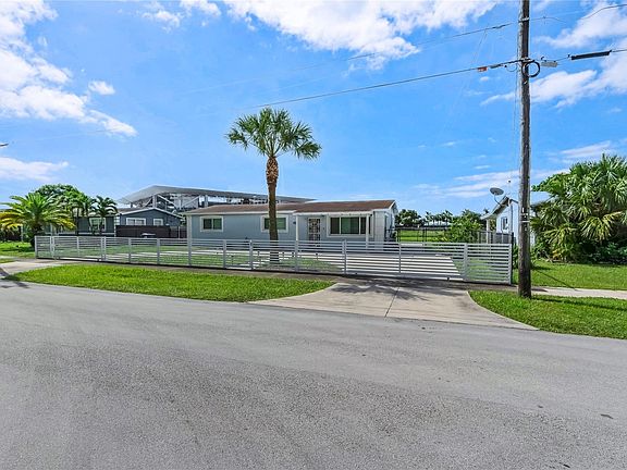 3rd image of 2360 NW 204