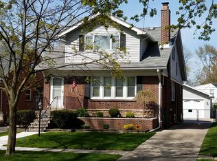 456 Calvin Ave, Grosse Pointe Farms, MI 48236