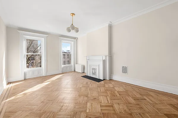 Rented by Compass | media 23