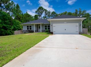 615 Lakeview St, Mary Esther, FL 32569