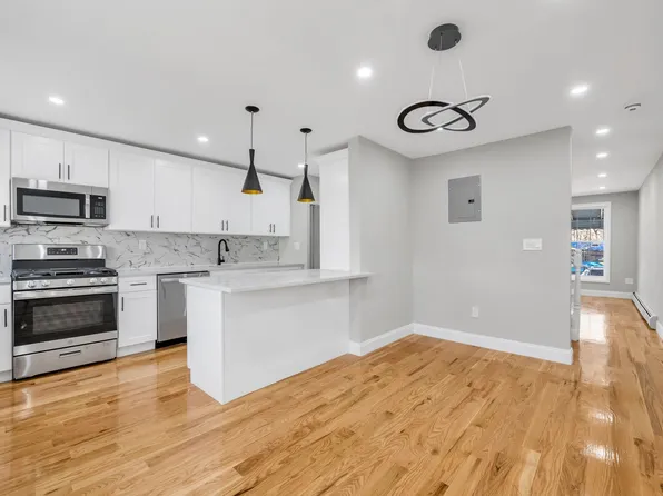 3995 E Tremont Avenue, Bronx, NY 10465