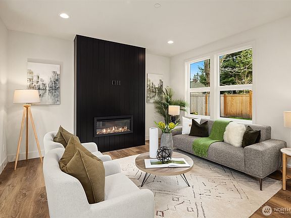 2nd image of 817 18th Avenue W