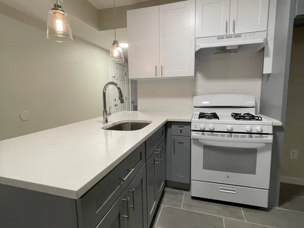 849 S 19th St #1R, Newark, NJ 07108
