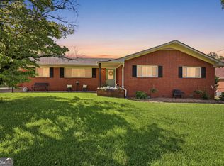 289 Skyline Dr, Toccoa, GA 30577