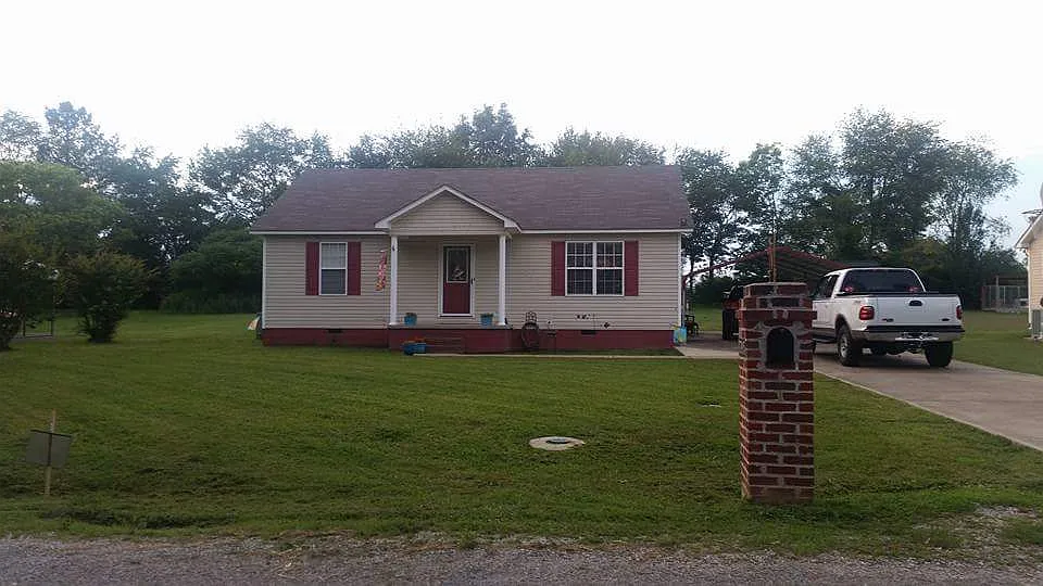 4405 W Mooresville Rd photo 1