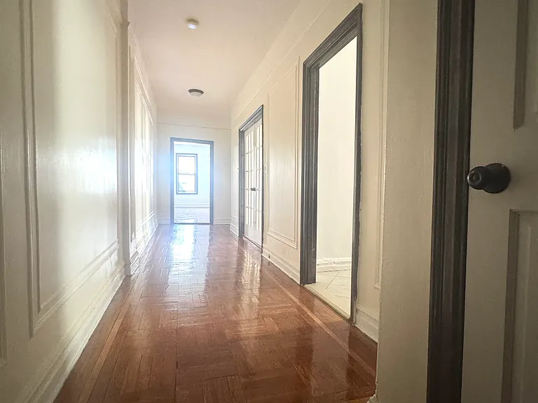 95 Cabrini Blvd #5H — Photo 2