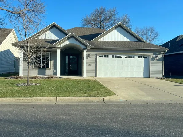 28 Waterford Ln, Waite Park, MN 56387