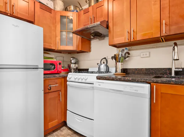 85 Livingston Street image 3 of 4