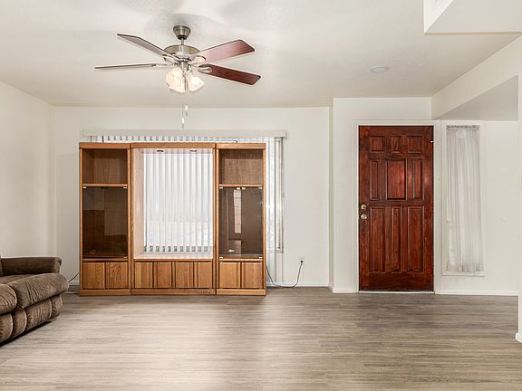3rd image of 4439 E Hidalgo Ave
