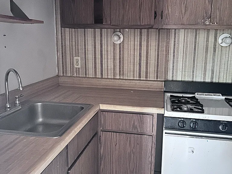 5807 Bartlett St #6 — Photo 5