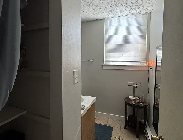 2910 Dudley St #6 — Photo 3