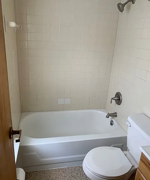 351 Williams bathroom