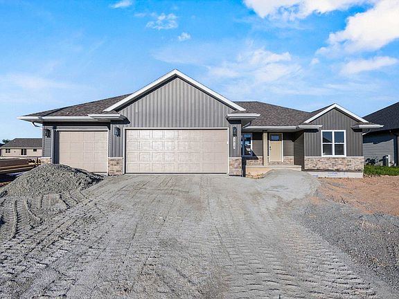 2nd image of 1418 Divinity Dr