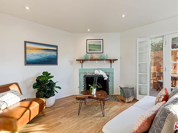 5th image of 2337 Oak St APT 6