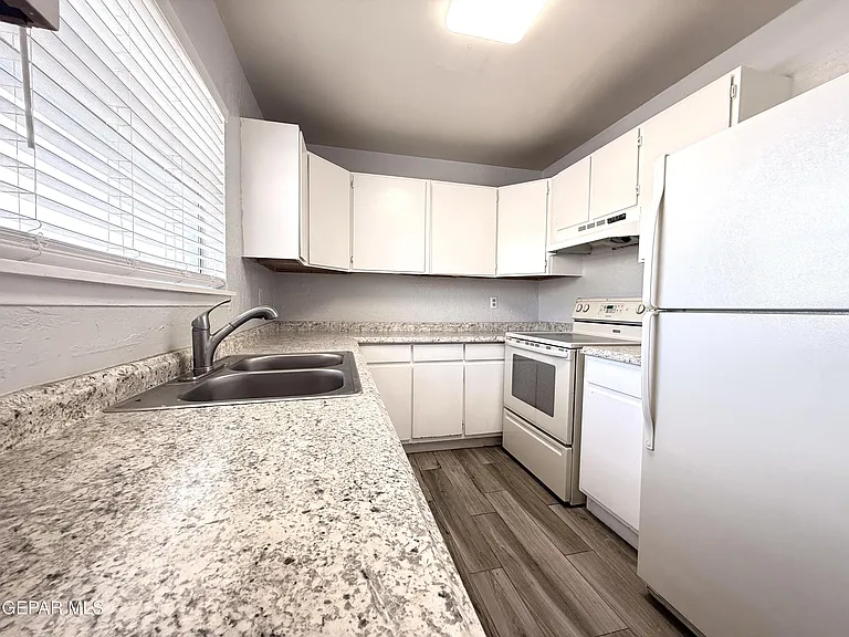 4800 N Stanton St #183 — Photo 26