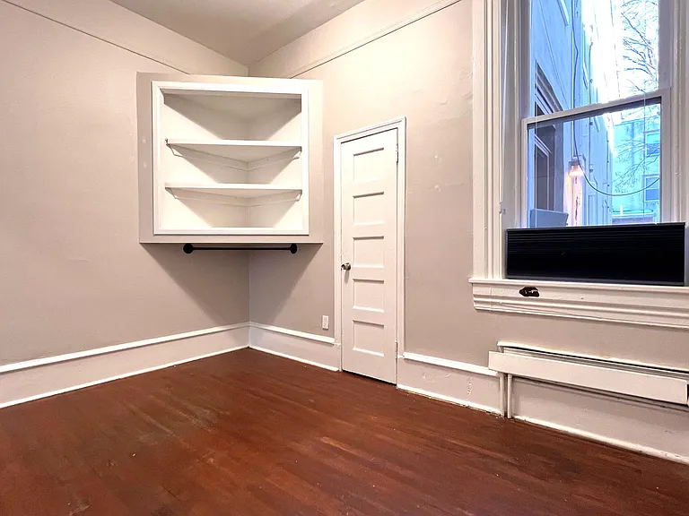 1137 Shackamaxon St #A — Photo 5