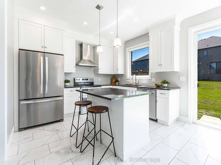 382 Masters Dr — Photo 14