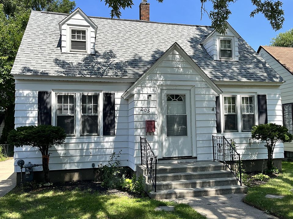 1st image of 205 W 27th St
