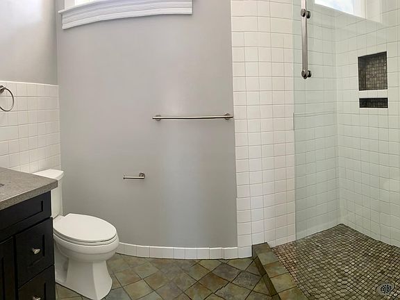 5th image of 931 Washington St W Suite 5
