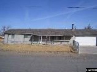 25 Feather Dr, Fernley, NV 89408