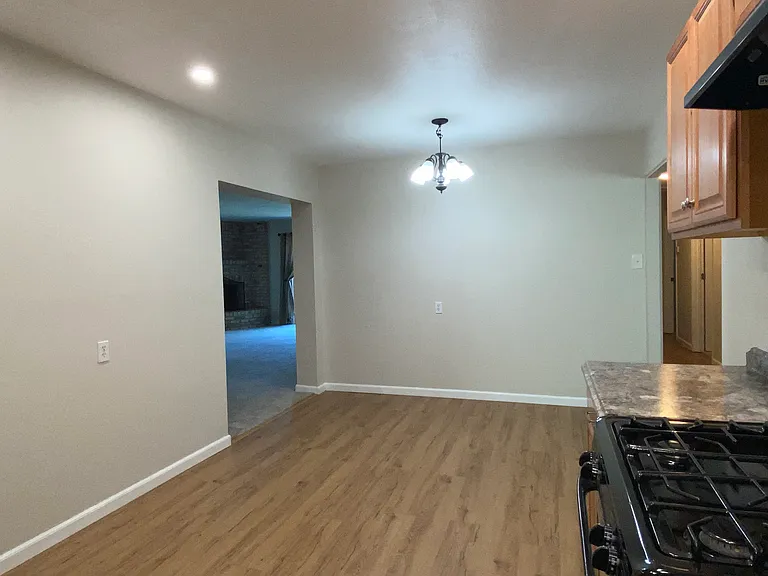 1772 Tallac St — Photo 8