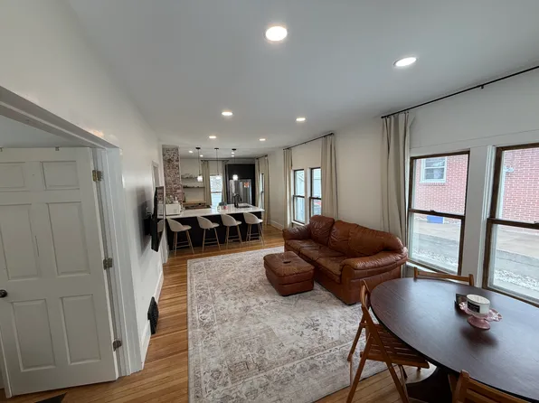 2814 S 11th St, Lincoln, NE 68502