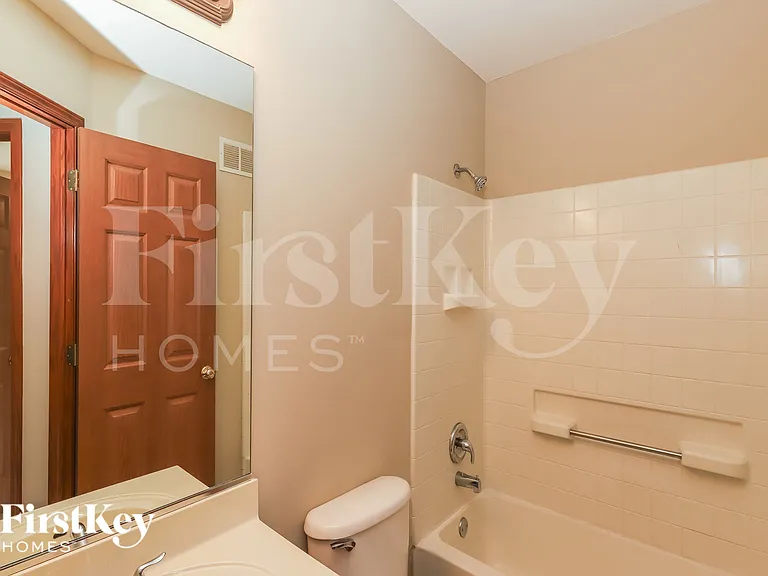 1662 Park Vista Ln — Photo 17