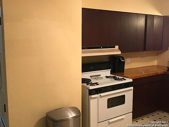 5th image of 102 Tansyl Dr