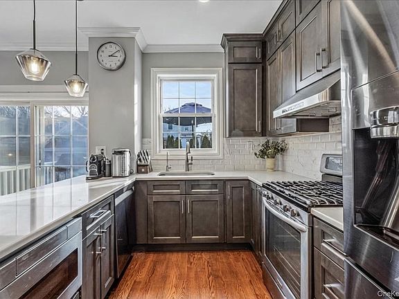 5th image of 14940 15th Drive