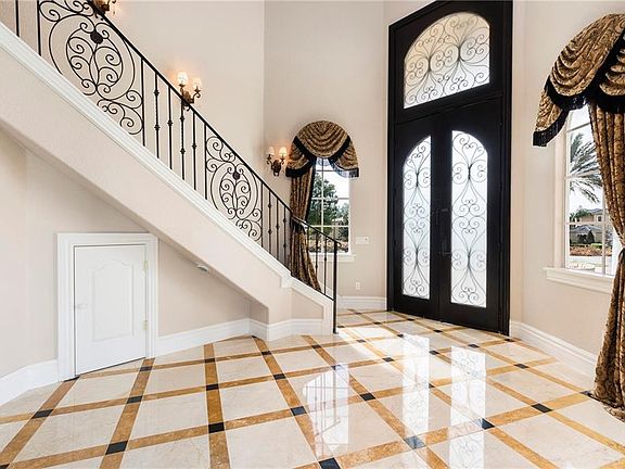 3rd image of 3014 Porto Lago Ct