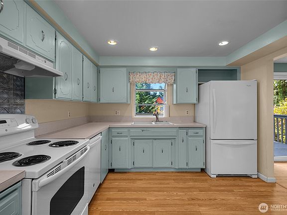 5th image of 2305 19th NW