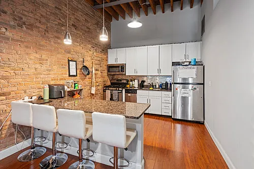 359 W Chicago Ave #2S Photo 1