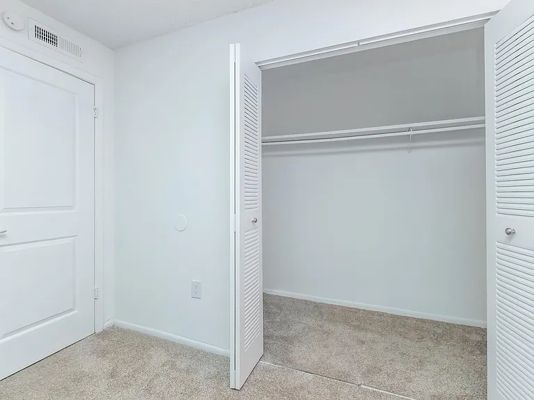 Urban Place Apartments — Photo 40