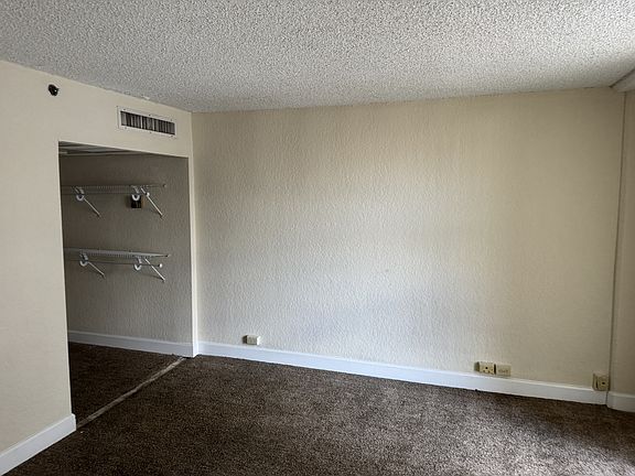 4th image of 151 E Washington St #511-1
