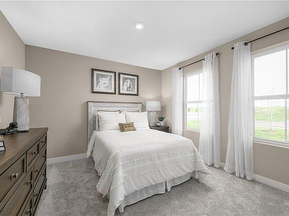 5th image of 5027 Santoro Rd