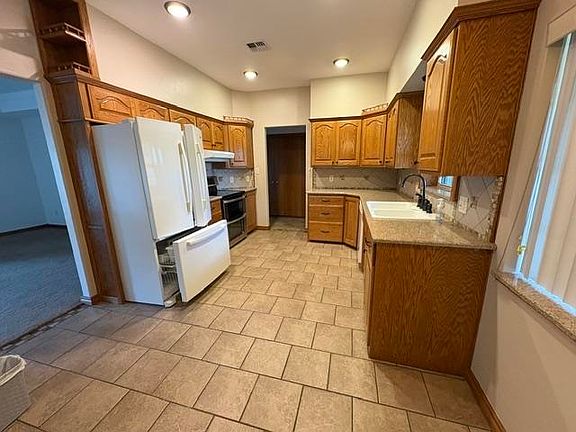 2nd image of 509 E Virginia St