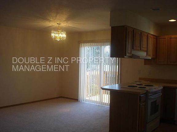 4th image of 17016 8th Avenue Ct E