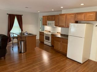 27 Boston Post Road Pl #2, Old Saybrook, CT 06475