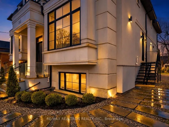 245 Patricia Ave, Toronto, ON M2M 1J7