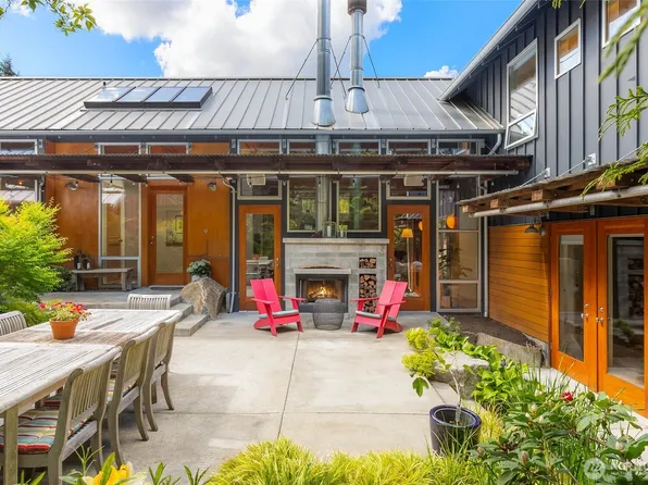 10611 NE 155th Place, Bothell, WA 98011