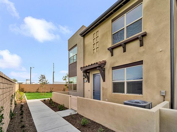 2nd image of 4321 Cantos Pass #26