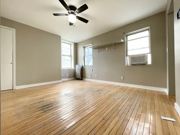 200 Graham Avenue image 1 of 5