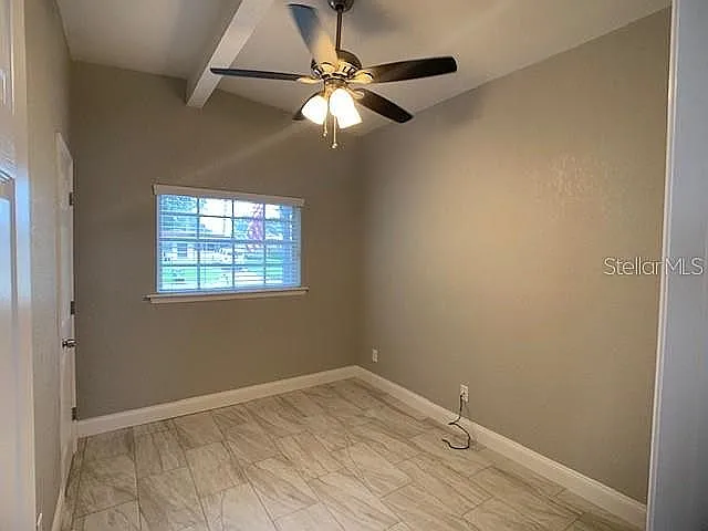 3 bed, 925 sqft, $2,200 — Photo 2