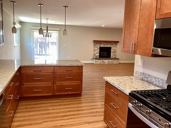 Peninsula for counter seating